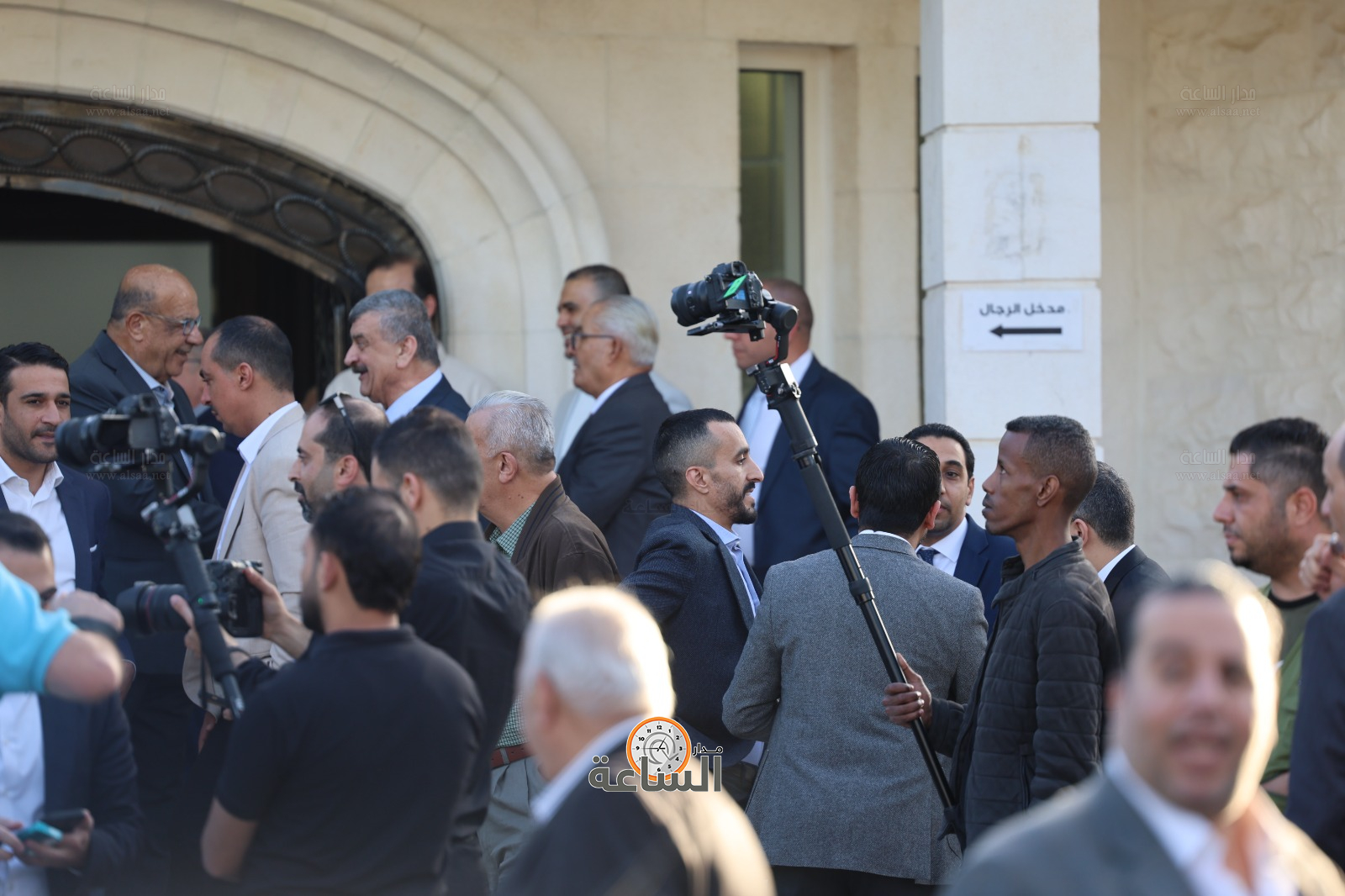 Madar Al-Saa Images 0.23186650233726924