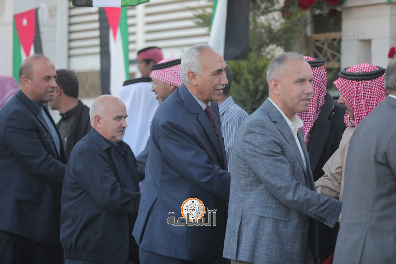 Madar Al-Saa Images 0.6745082071500761