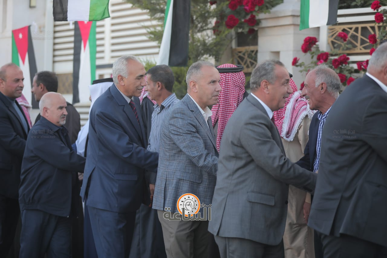 Madar Al-Saa Images 0.10598600145041381