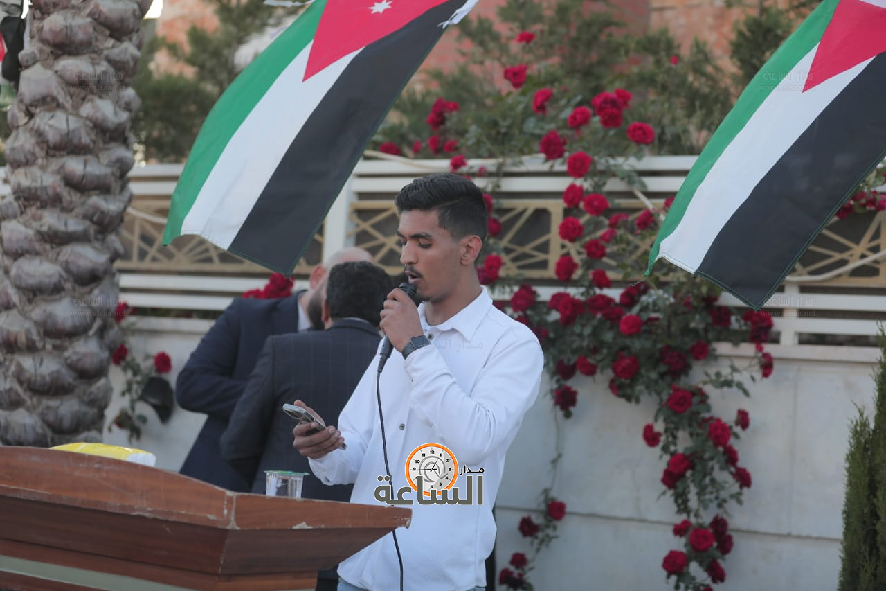 Madar Al-Saa Images 0.41237681368209633