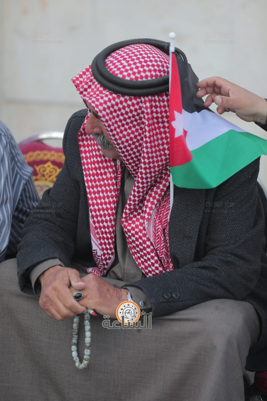 Madar Al-Saa Images 0.6125873045694951