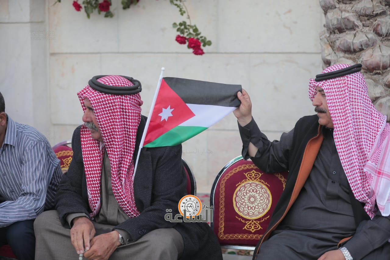 Madar Al-Saa Images 0.8338361038438437