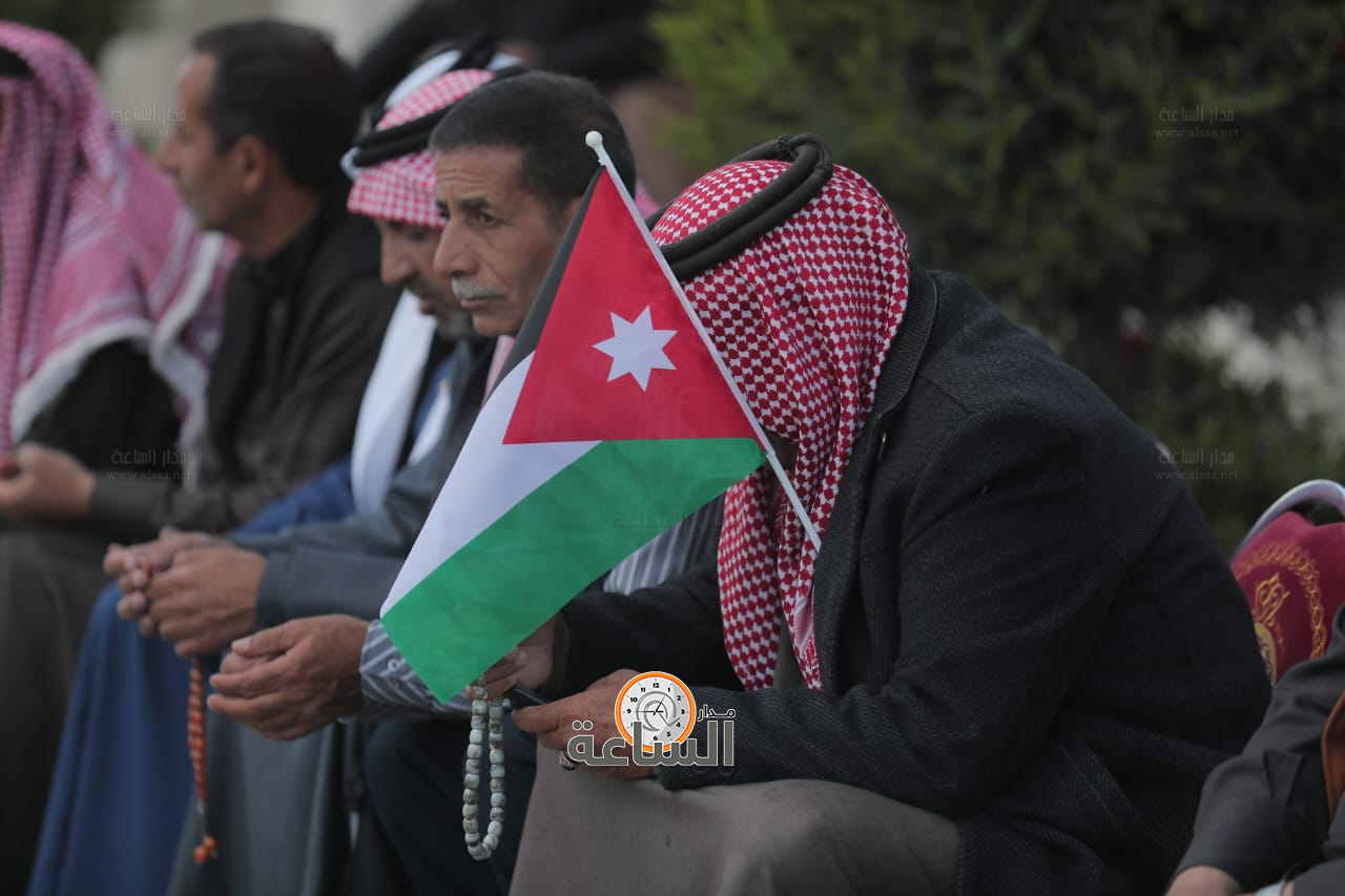 Madar Al-Saa Images 0.07773794065252393