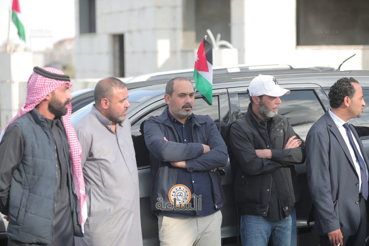 Madar Al-Saa Images 0.37508749820992127