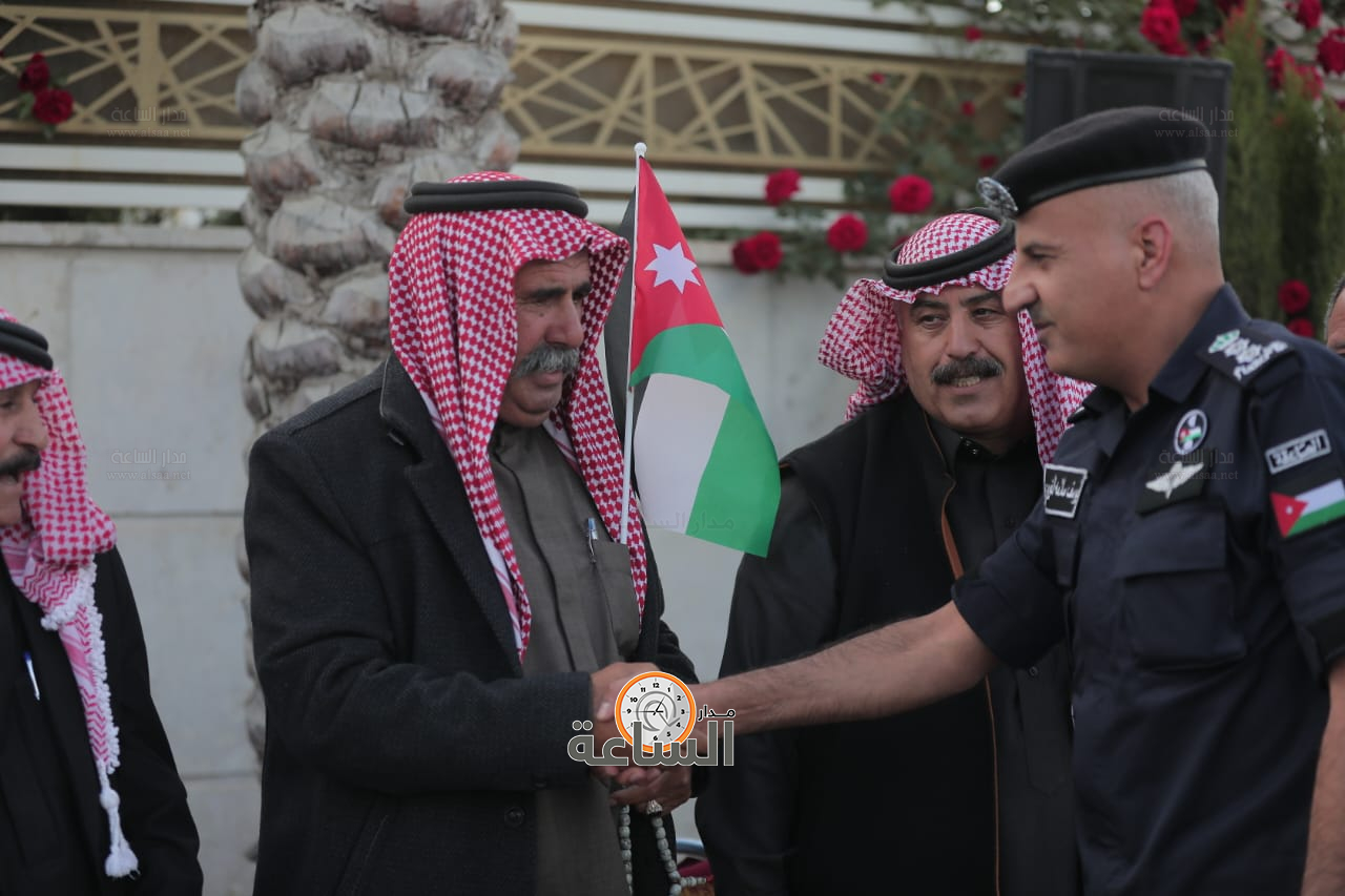 Madar Al-Saa Images 0.16691481671767872