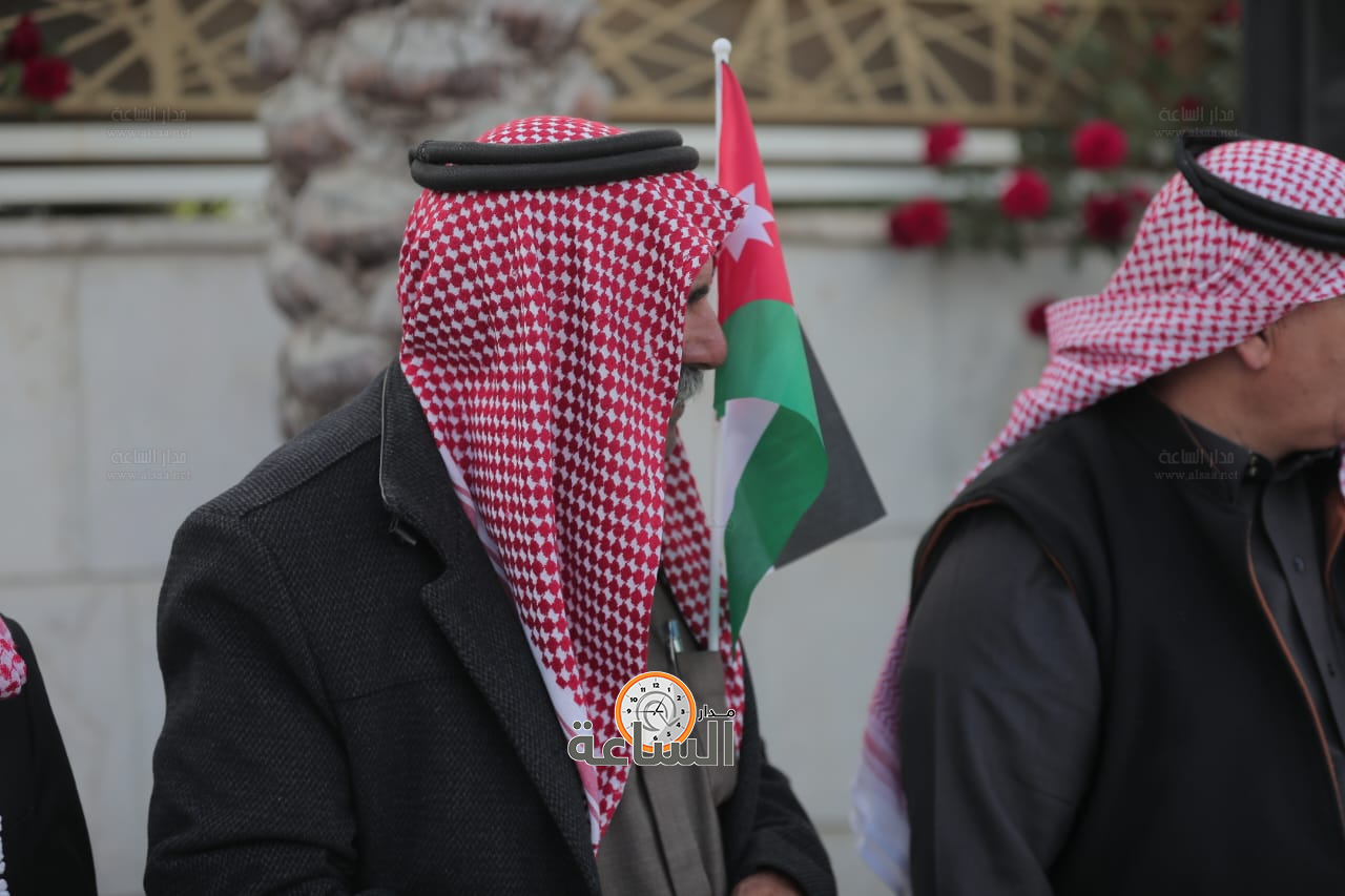 Madar Al-Saa Images 0.017431868457724486