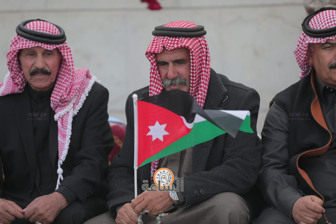 Madar Al-Saa Images 0.348230402801047