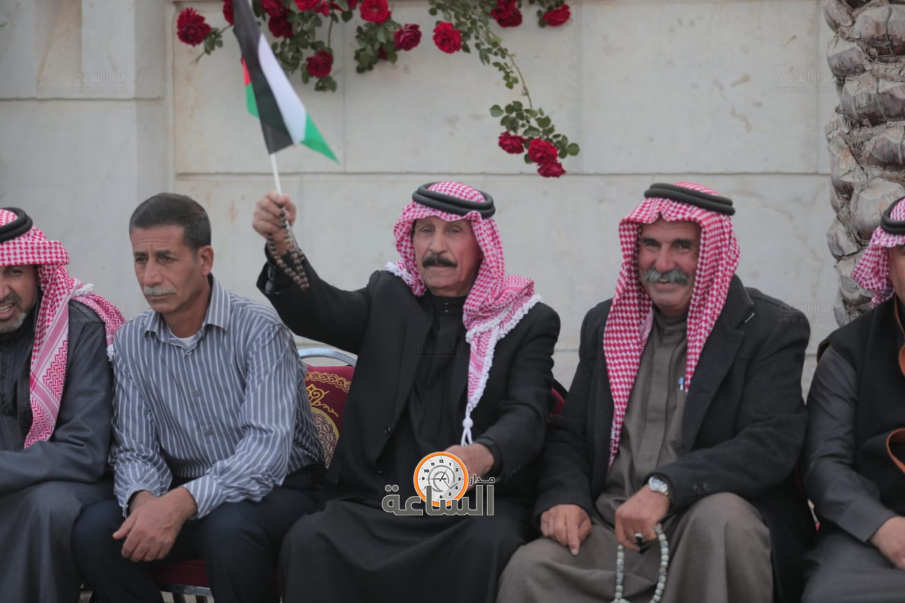 Madar Al-Saa Images 0.43797374000197364