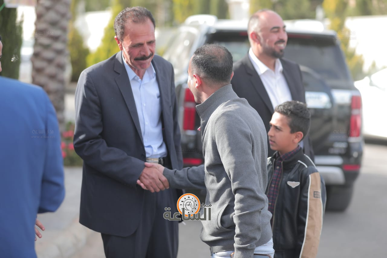 Madar Al-Saa Images 0.8844746229775922