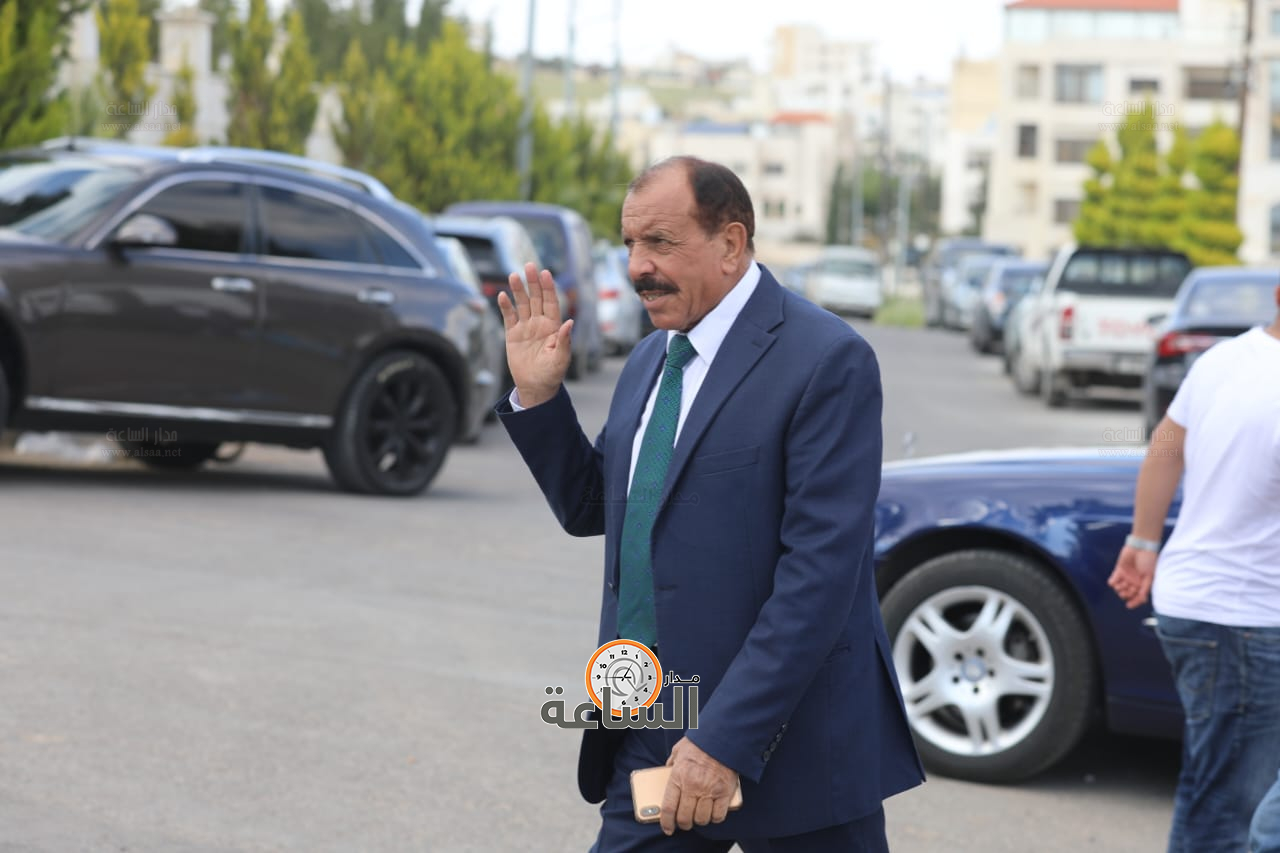 Madar Al-Saa Images 0.5700893756410892