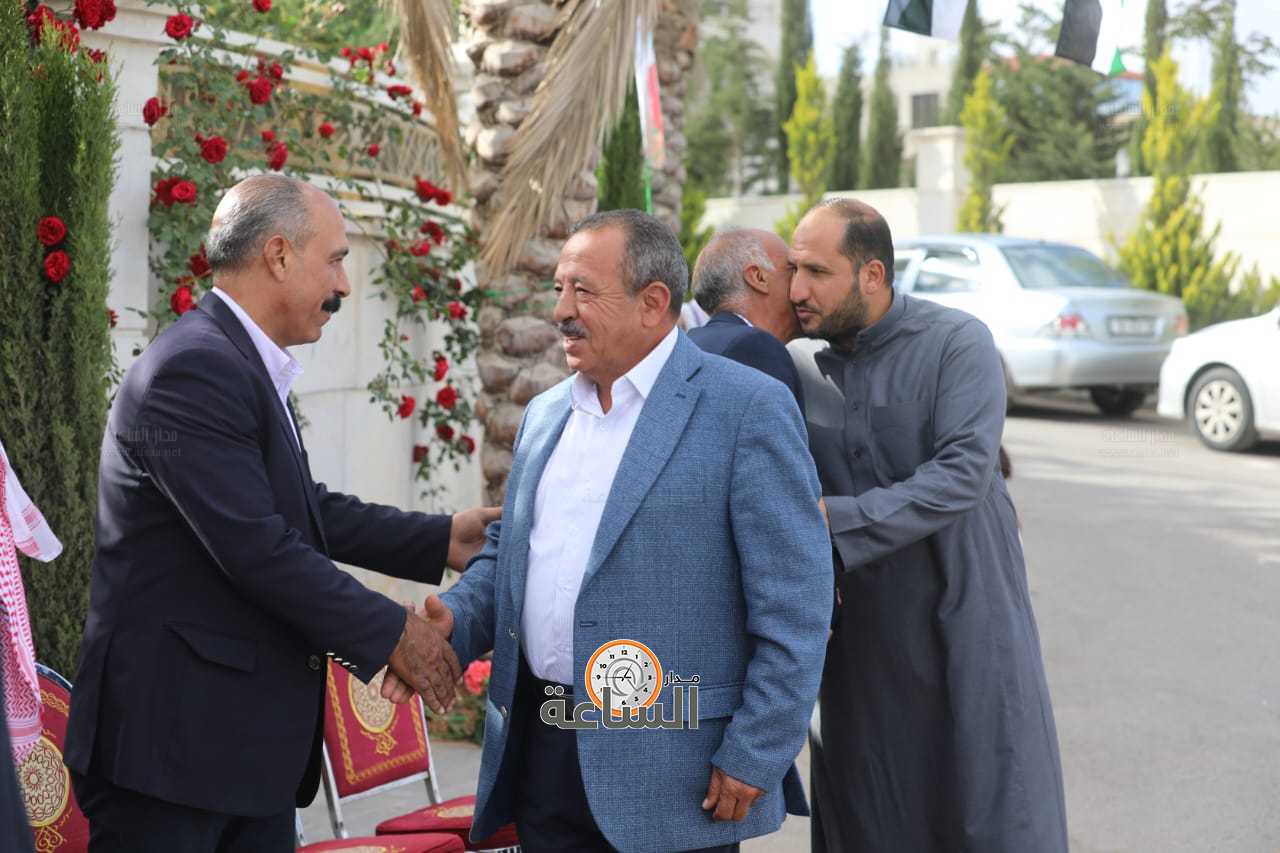 Madar Al-Saa Images 0.3703620083557524