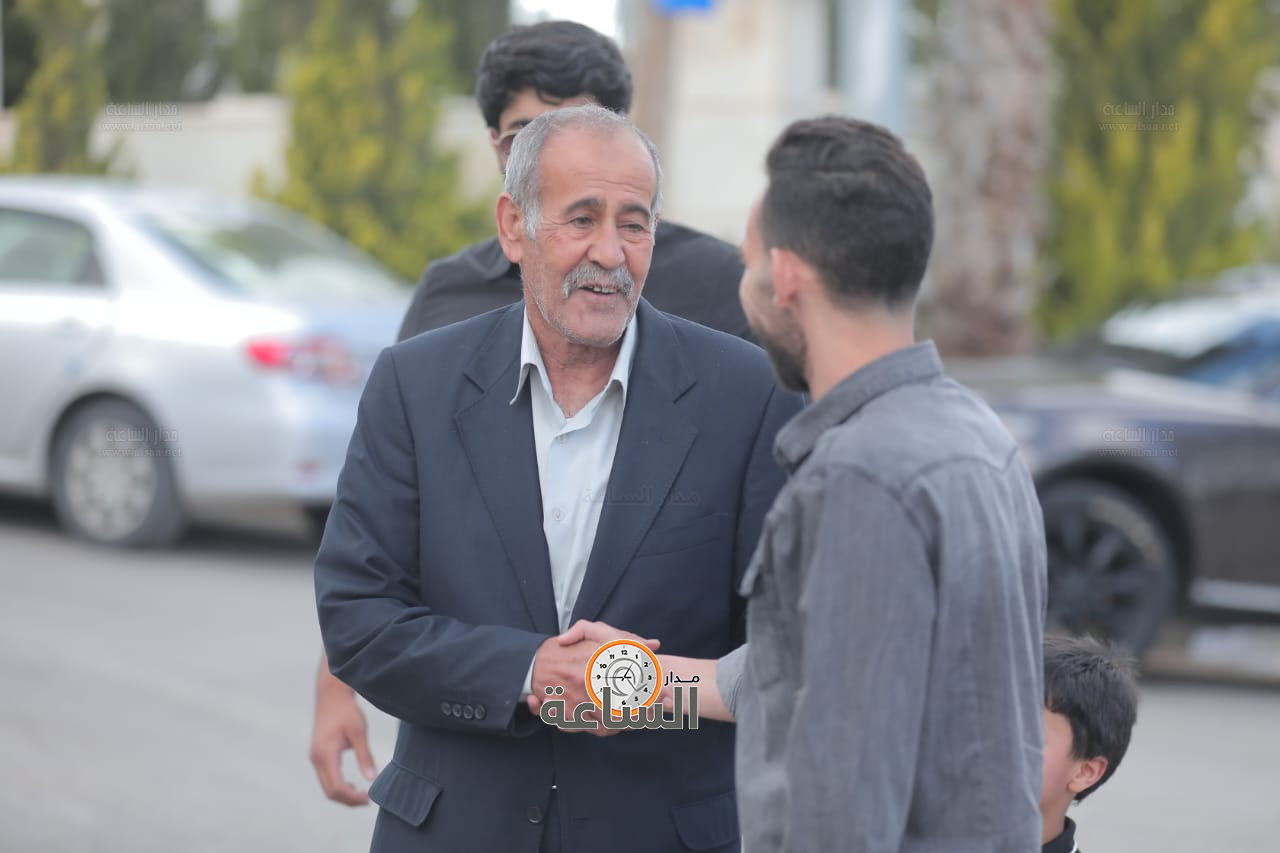 Madar Al-Saa Images 0.7486565725772012