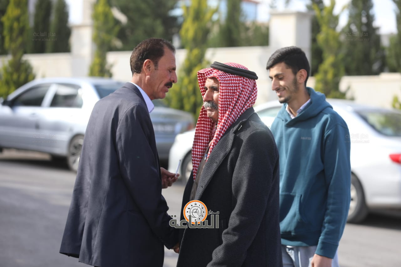 Madar Al-Saa Images 0.8718793393622218