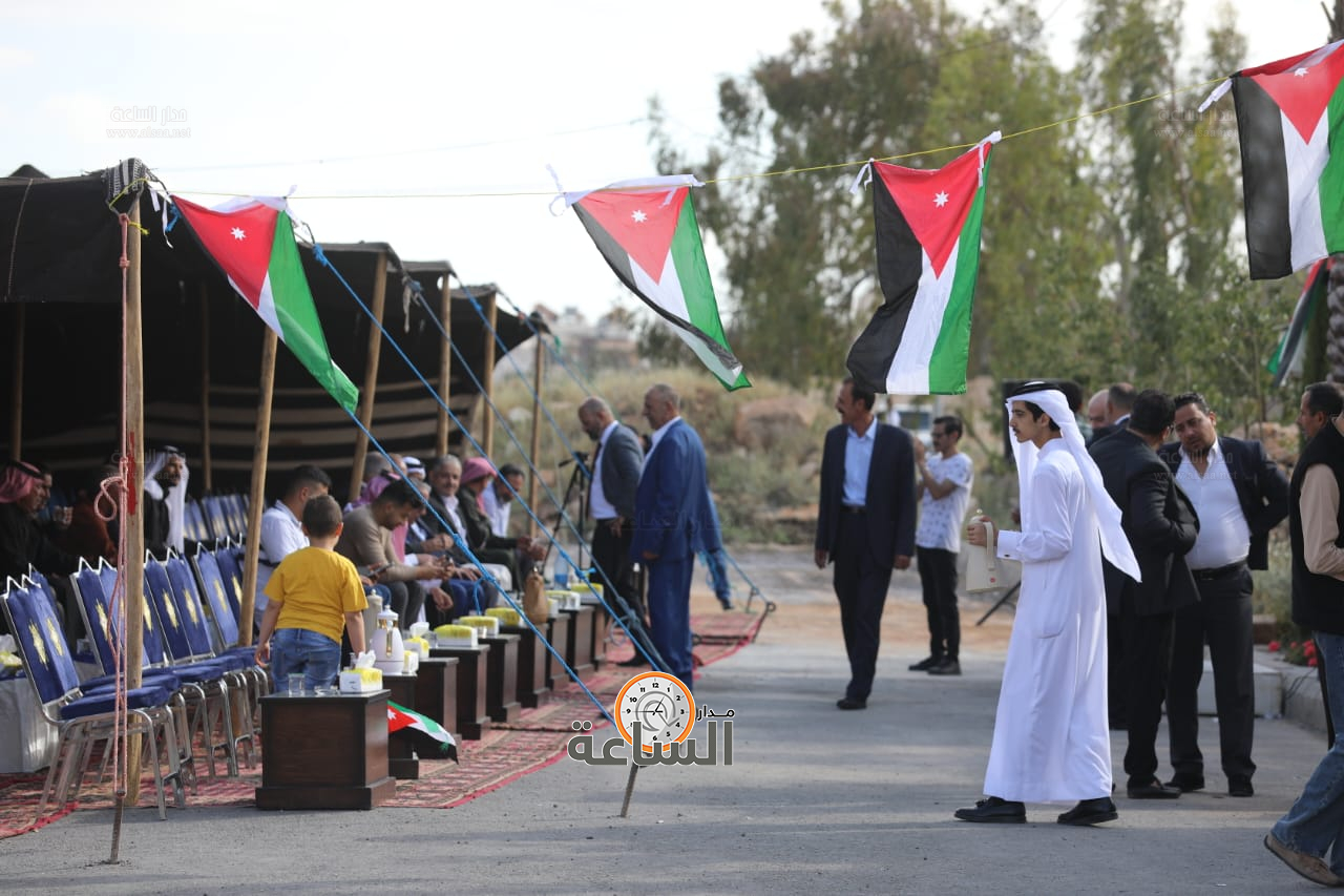 Madar Al-Saa Images 0.26360151135662657