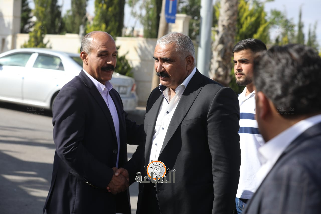 Madar Al-Saa Images 0.6098195579243115