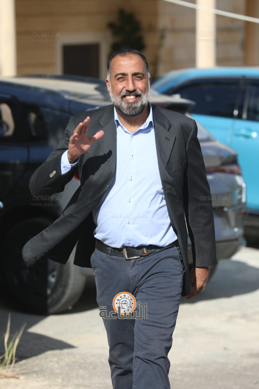 Madar Al-Saa Images 0.6176837907587172