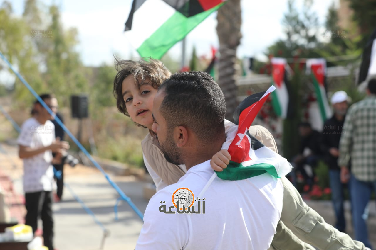 Madar Al-Saa Images 0.9291744609481007