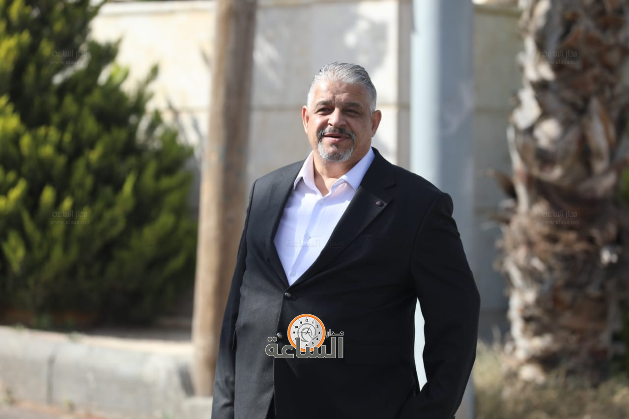 Madar Al-Saa Images 0.9302172656463656