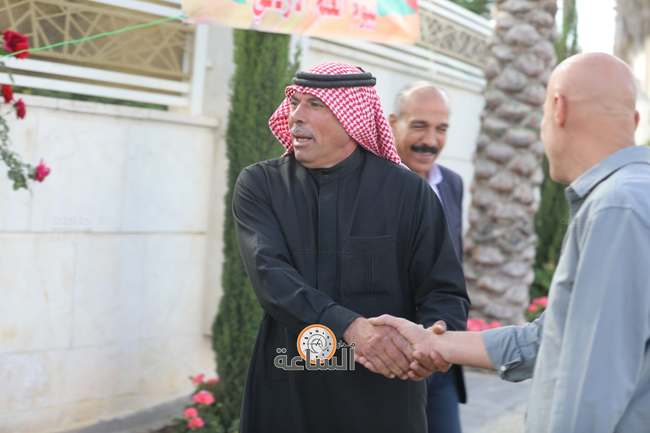 Madar Al-Saa Images 0.5059047727620172