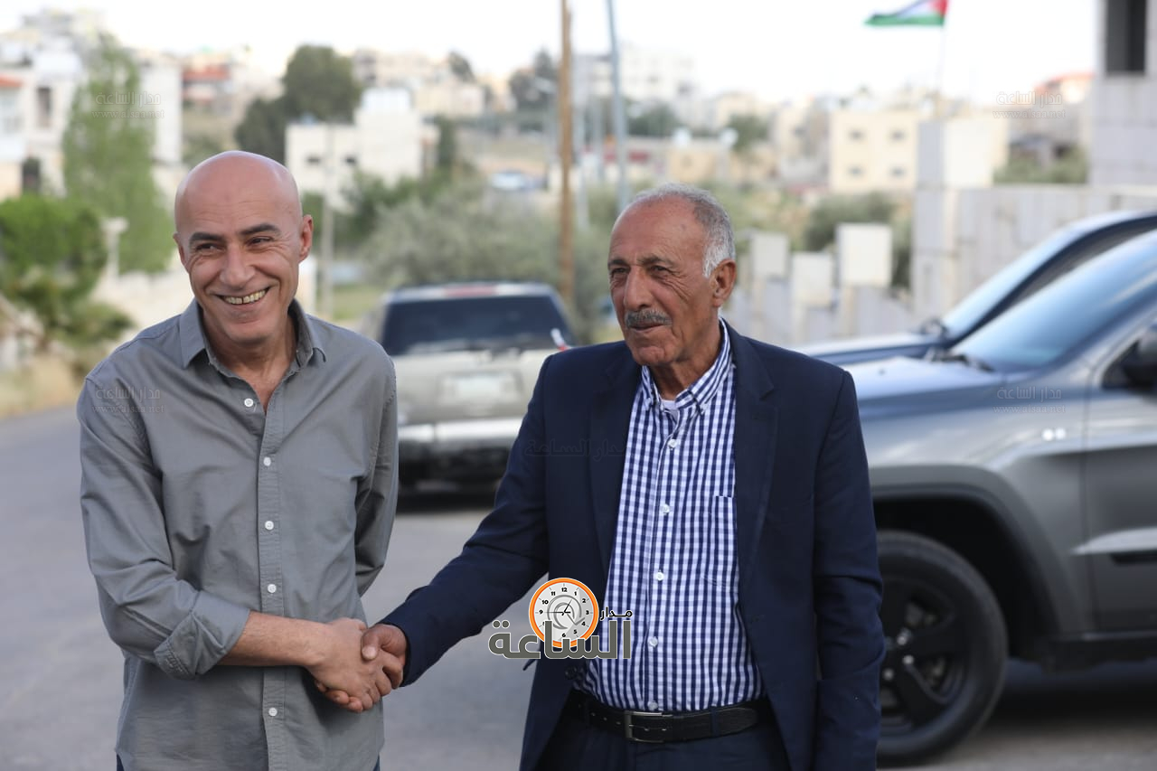 Madar Al-Saa Images 0.5449567346672611