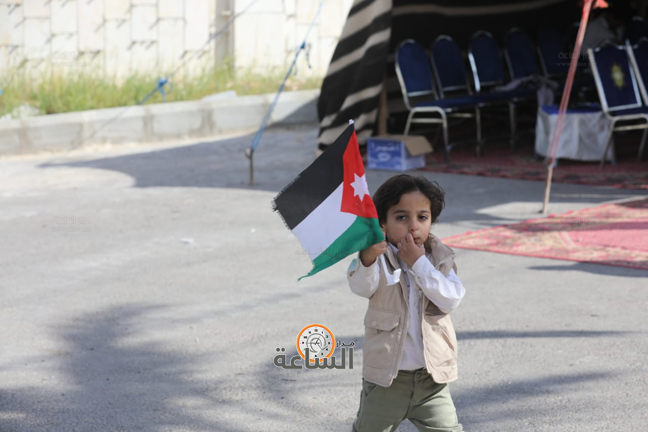 Madar Al-Saa Images 0.21916040842582085