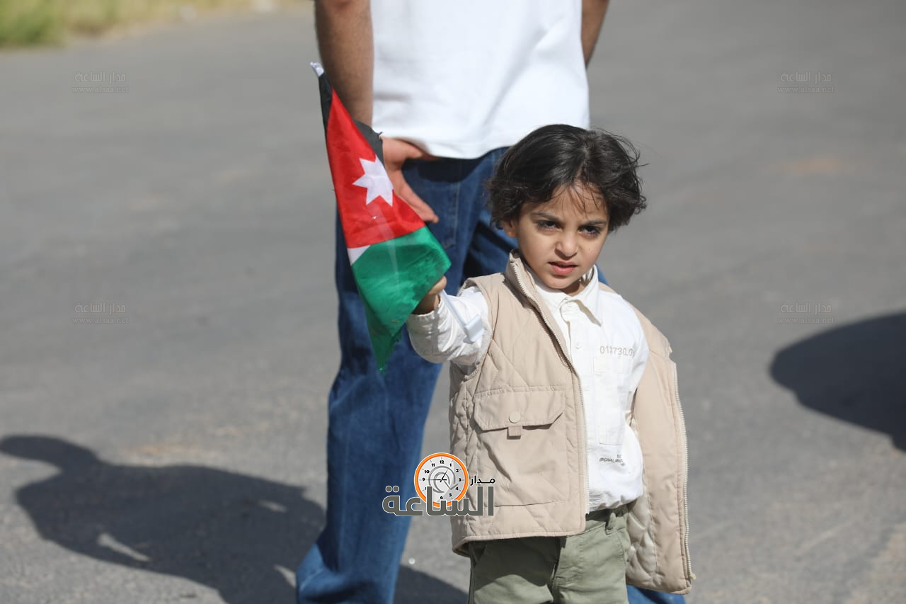 Madar Al-Saa Images 0.6960087029508953