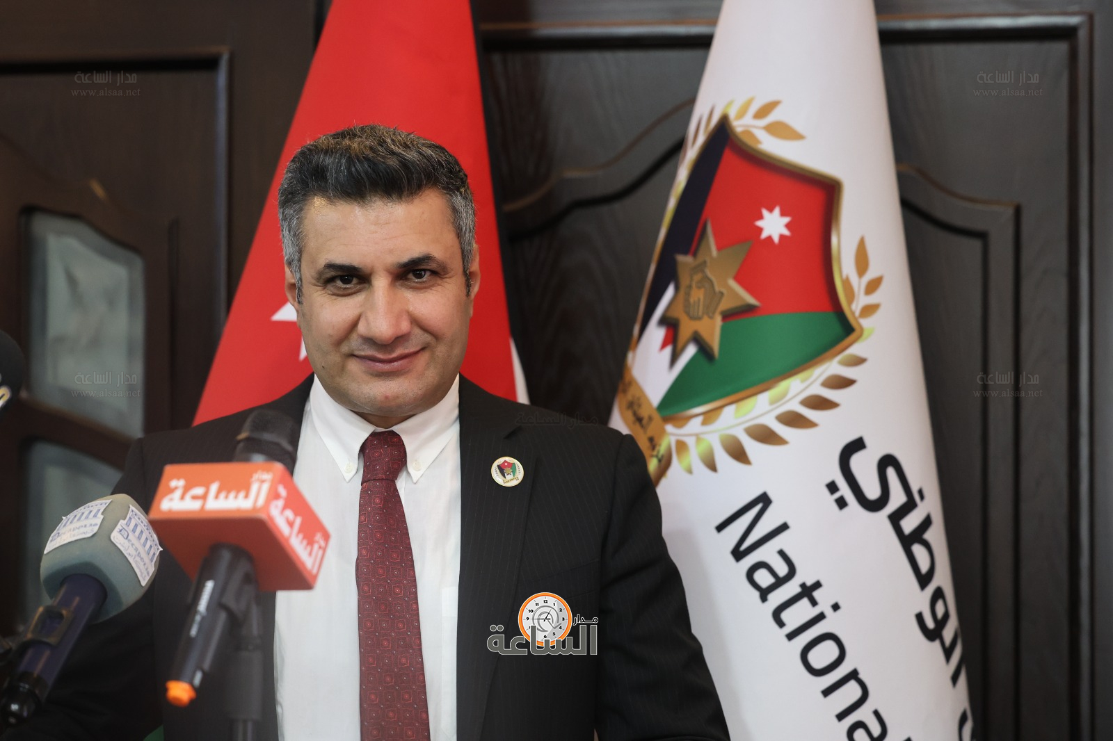 Madar Al-Saa Images 0.6944169371163056