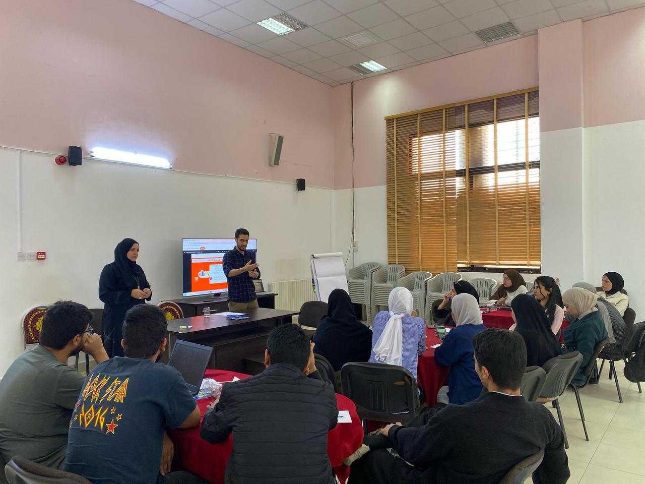 Madar Al-Saa Images 0.5037986029812828