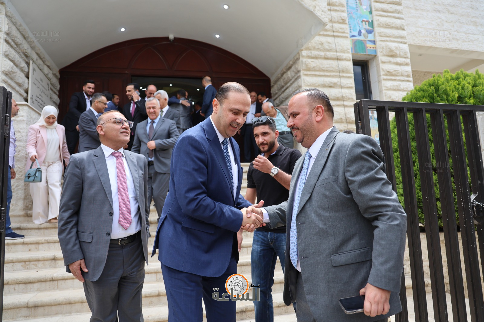 Madar Al-Saa Images 0.7571809268149629