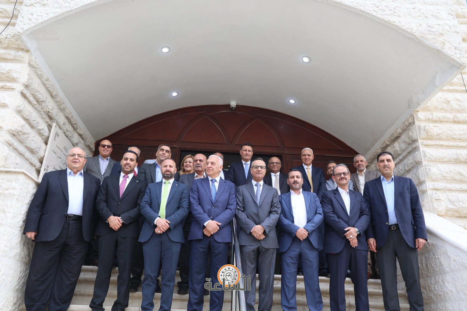 Madar Al-Saa Images 0.6389429421000123