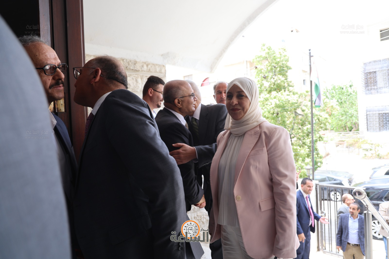 Madar Al-Saa Images 0.7982252536309165