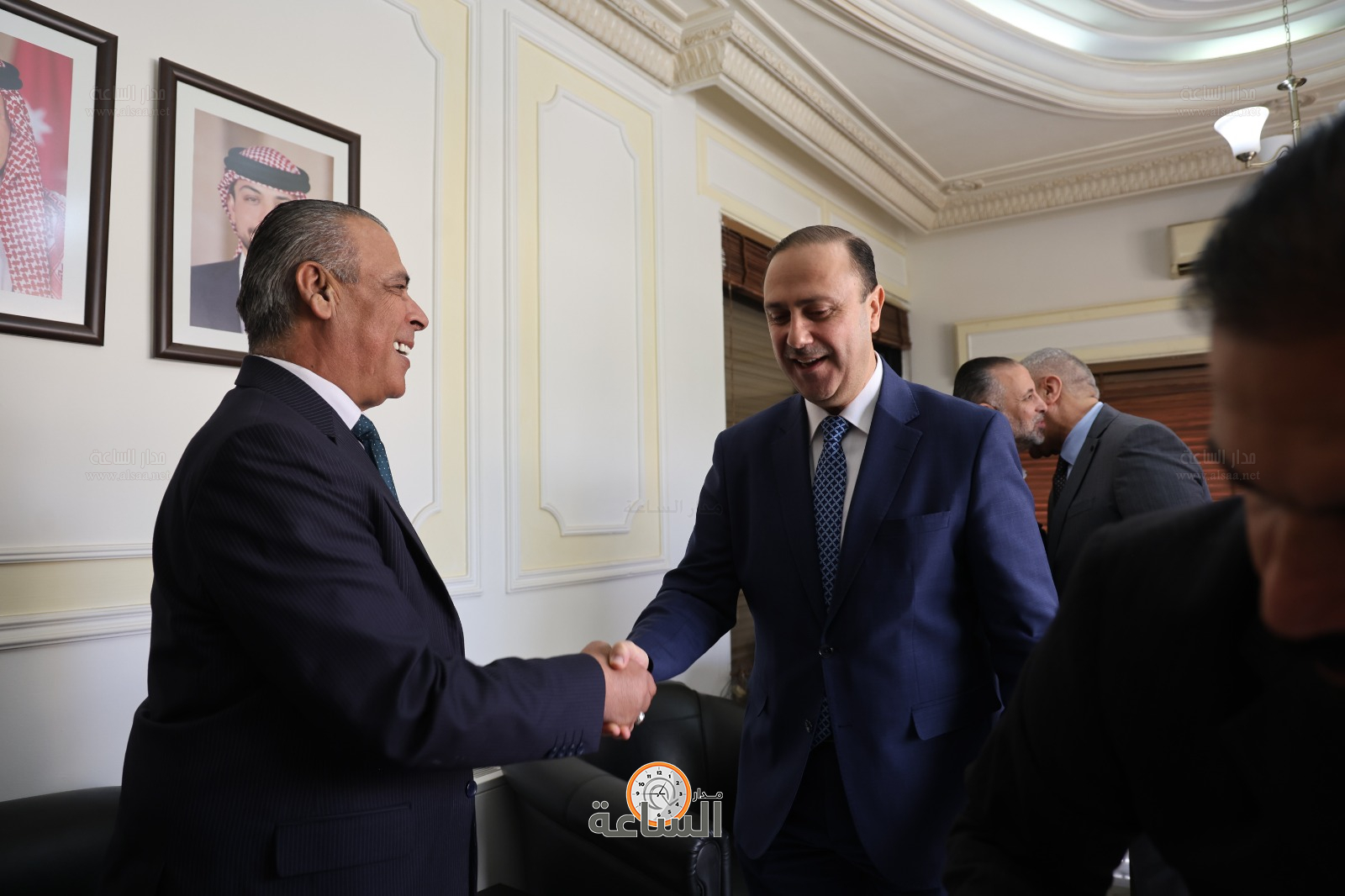 Madar Al-Saa Images 0.7387242252659247