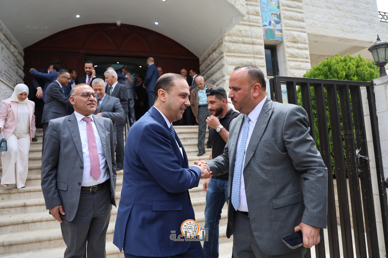 Madar Al-Saa Images 0.9264553212317828