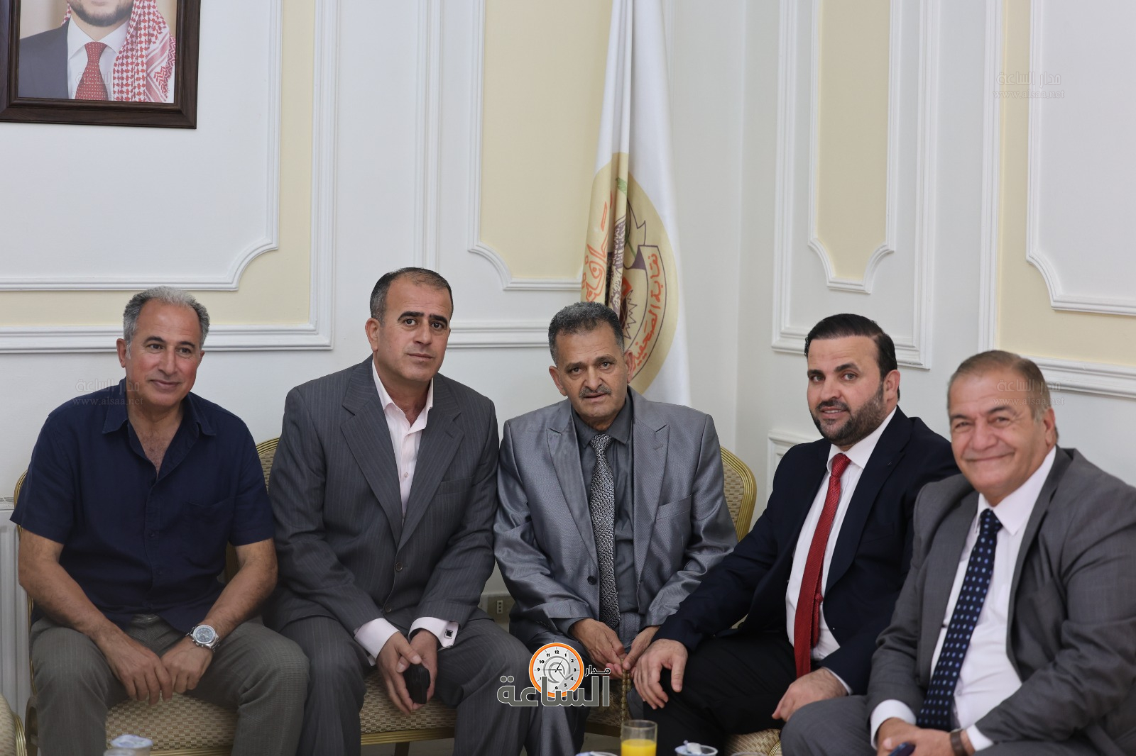 Madar Al-Saa Images 0.4057833172280483