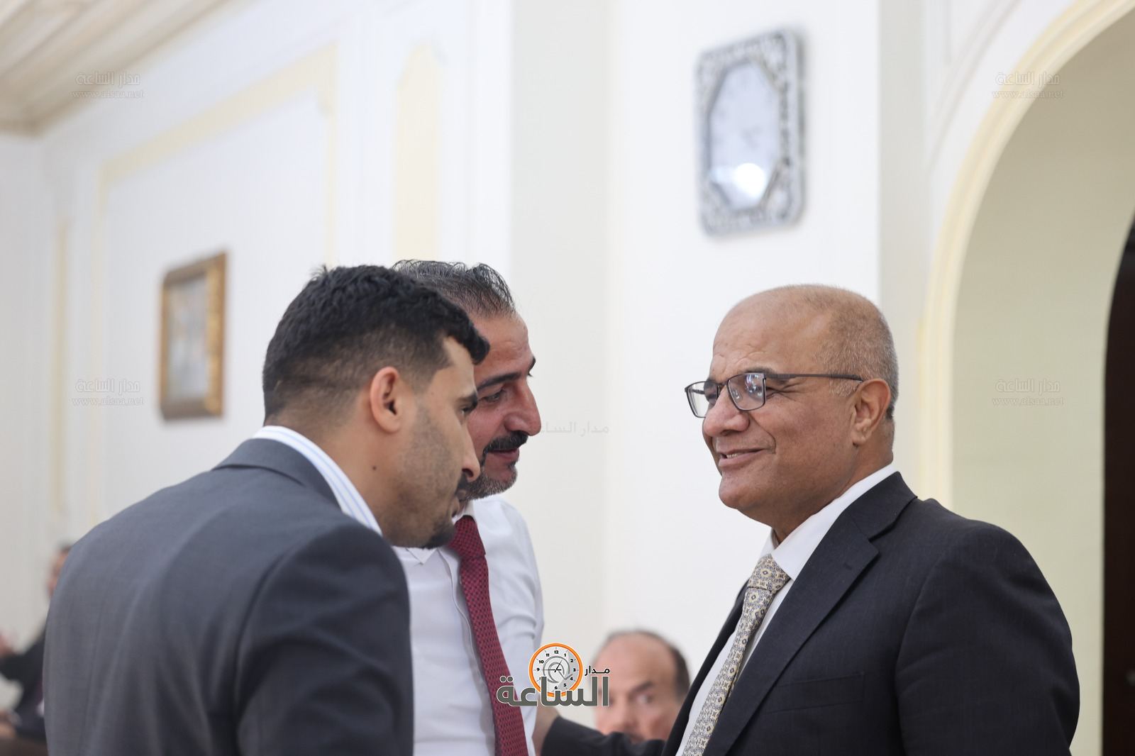 Madar Al-Saa Images 0.3934563615465053