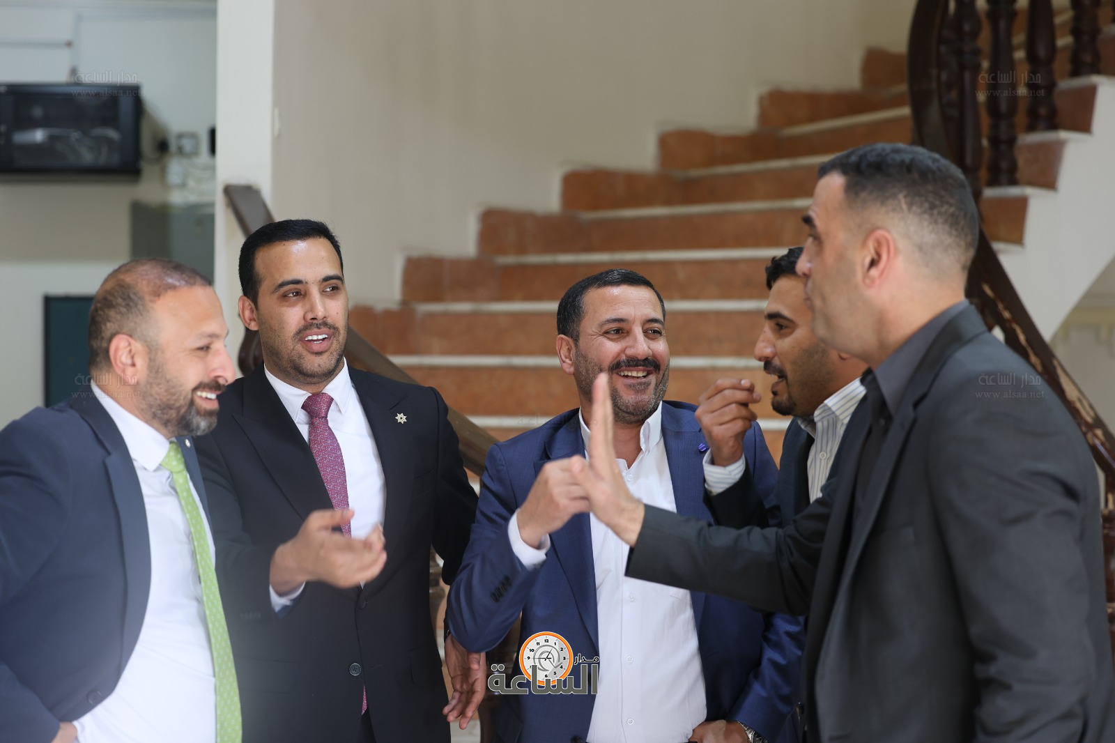 Madar Al-Saa Images 0.9303353405847525