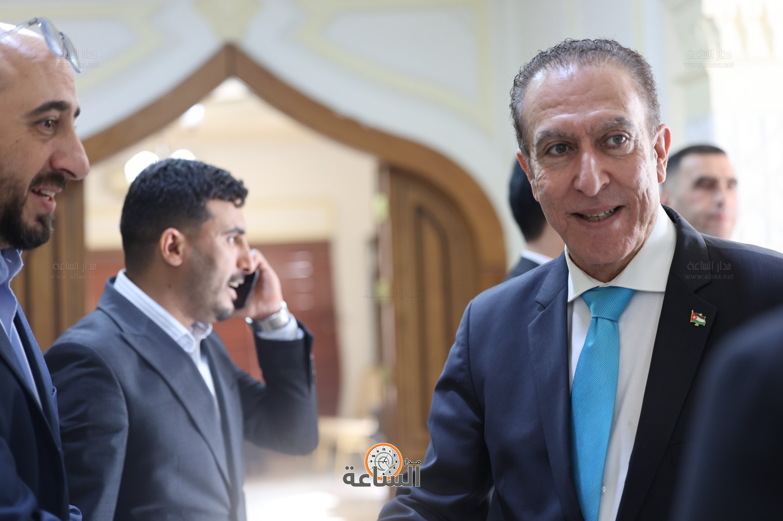 Madar Al-Saa Images 0.9258926663677314