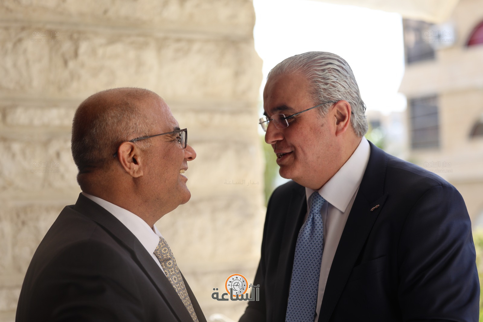 Madar Al-Saa Images 0.45462649121543197