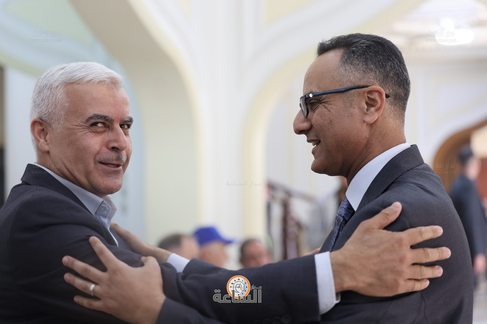 Madar Al-Saa Images 0.6727985416633688