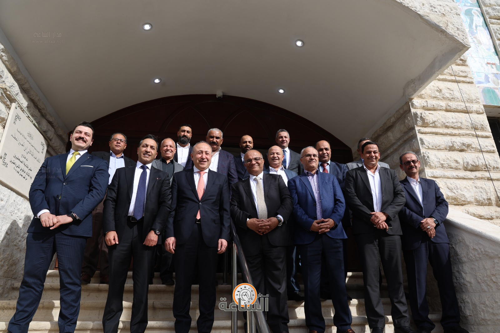 Madar Al-Saa Images 0.005538999775274278