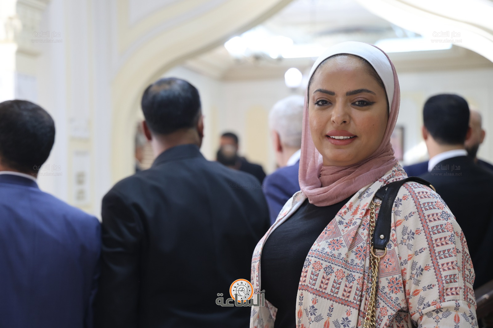 Madar Al-Saa Images 0.6318764866488524