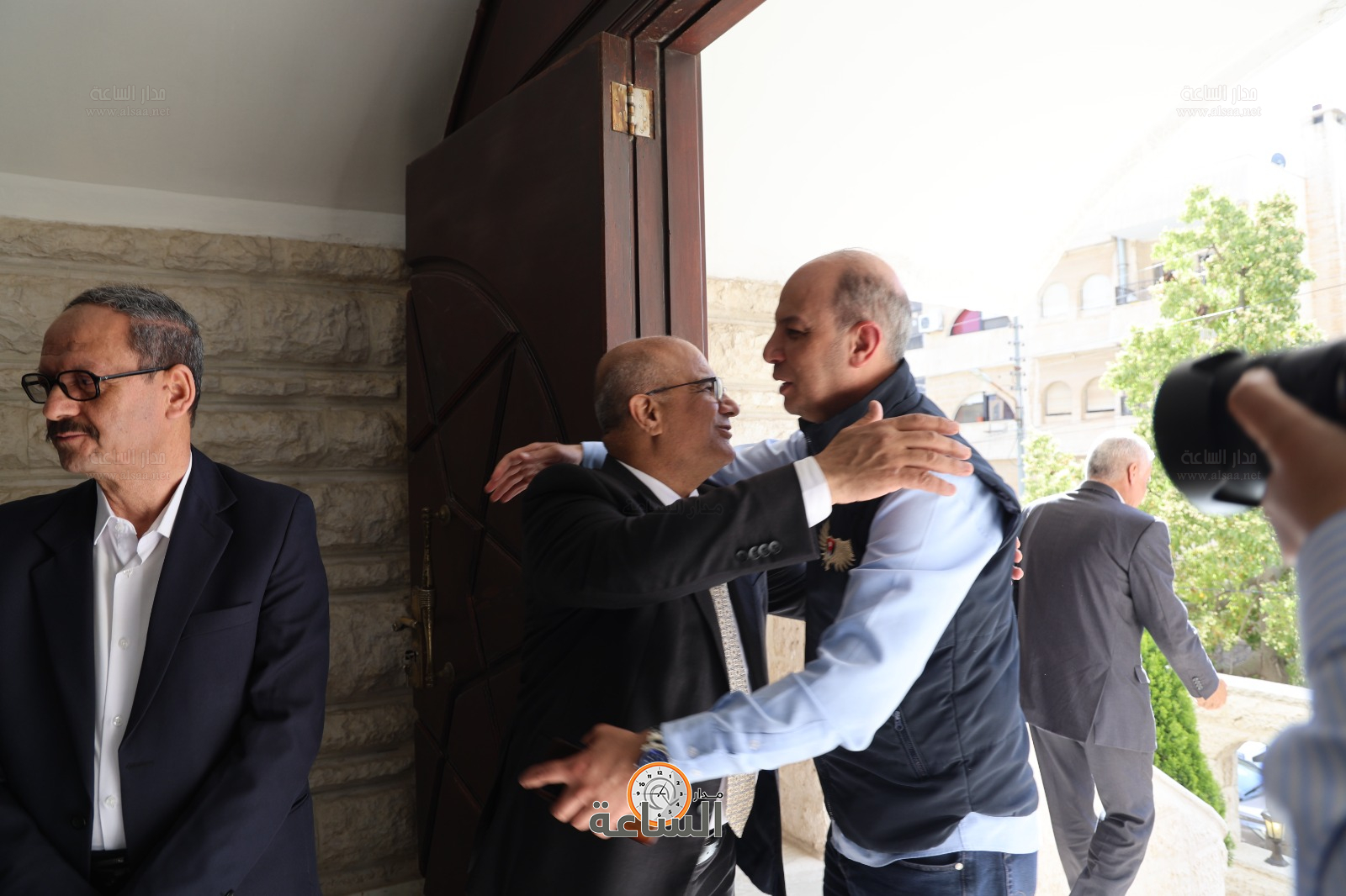 Madar Al-Saa Images 0.17756308977762392