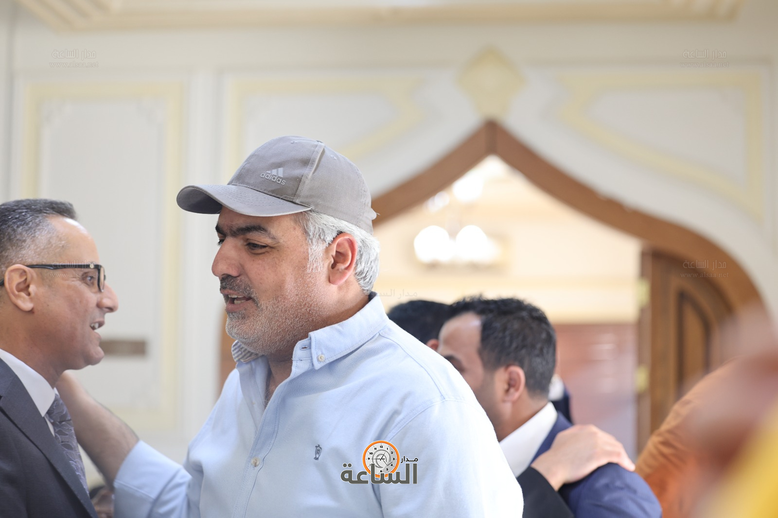 Madar Al-Saa Images 0.02349900577381059