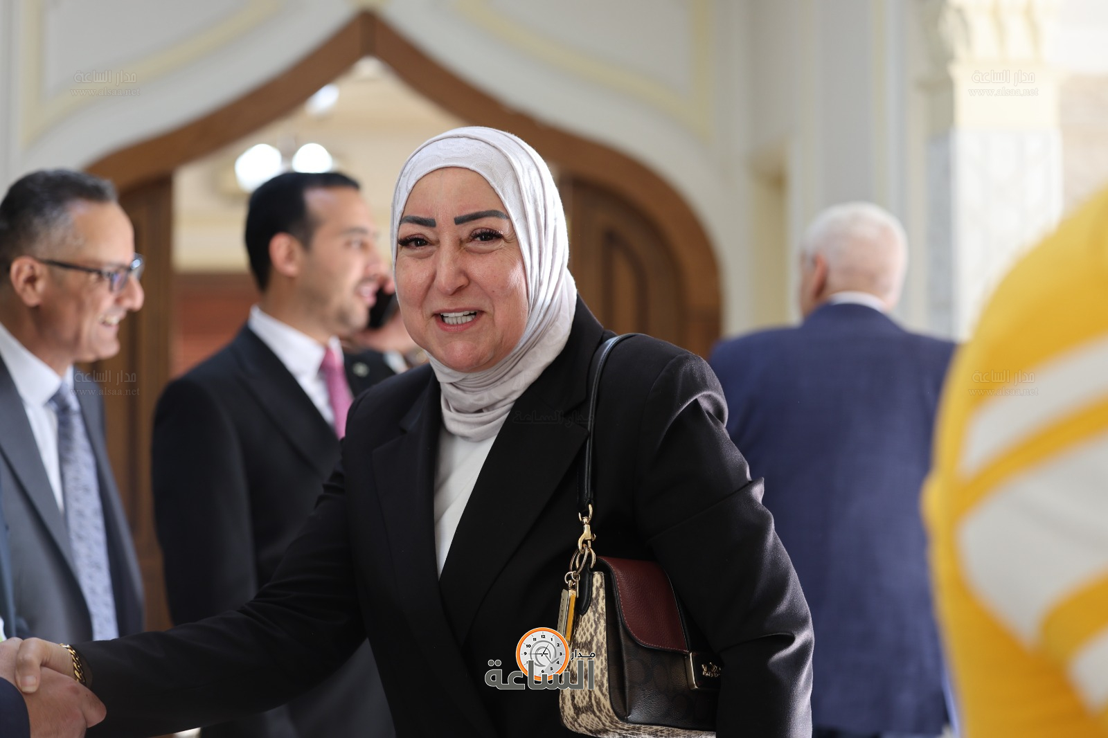 Madar Al-Saa Images 0.39034307994721595