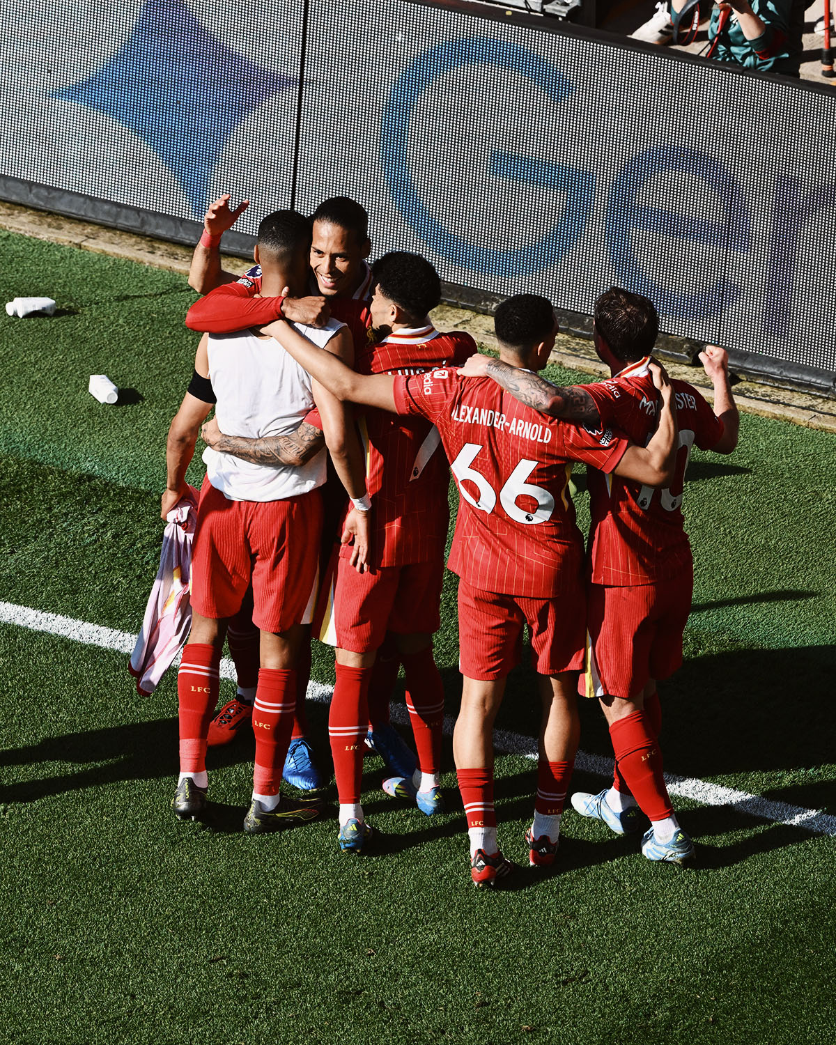 Madar Al-Saa Images 0.34695034597304764