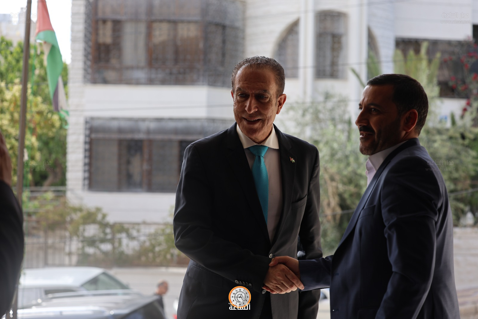 Madar Al-Saa Images 0.5314734422100401