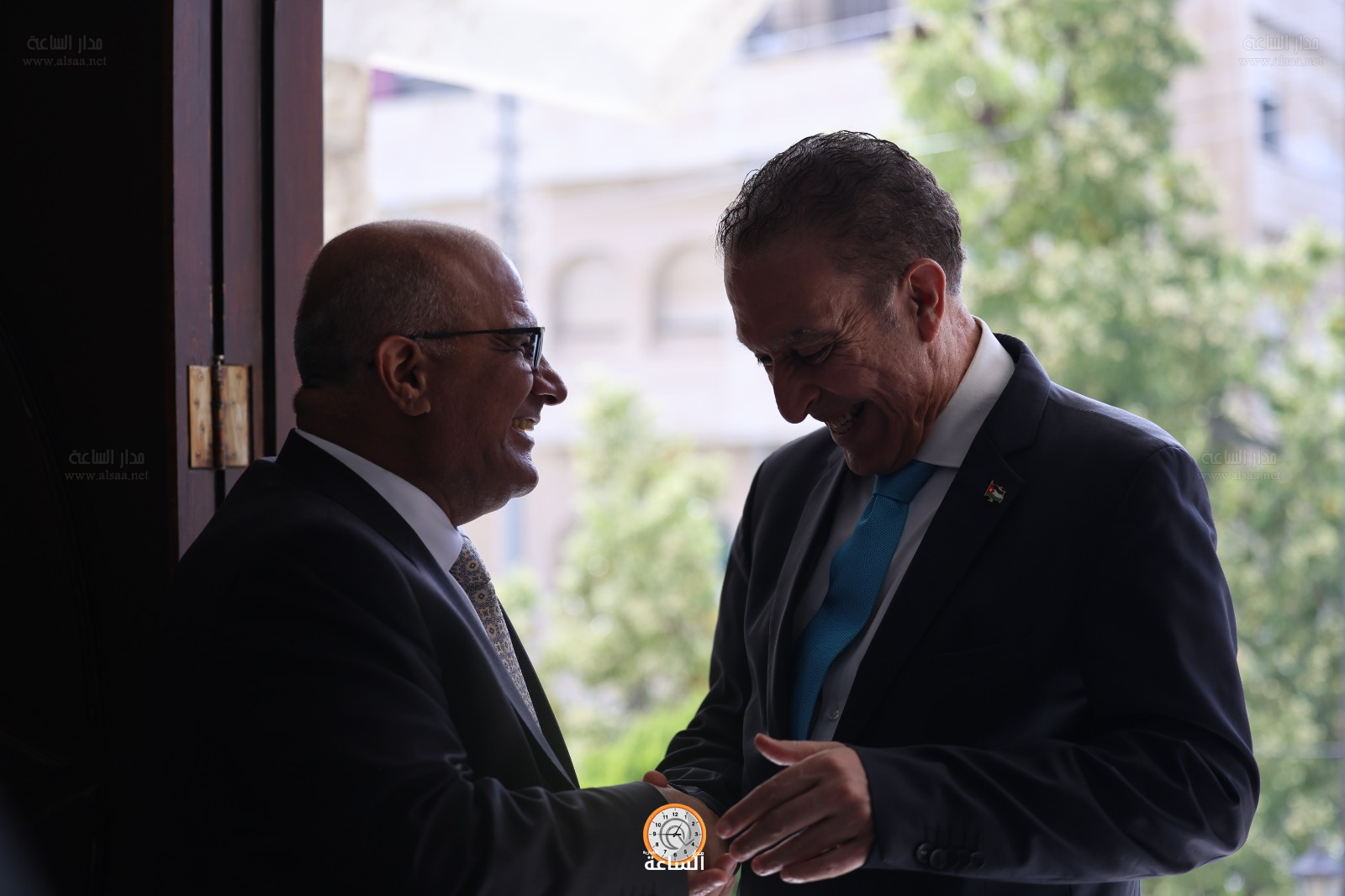 Madar Al-Saa Images 0.058343846651771725