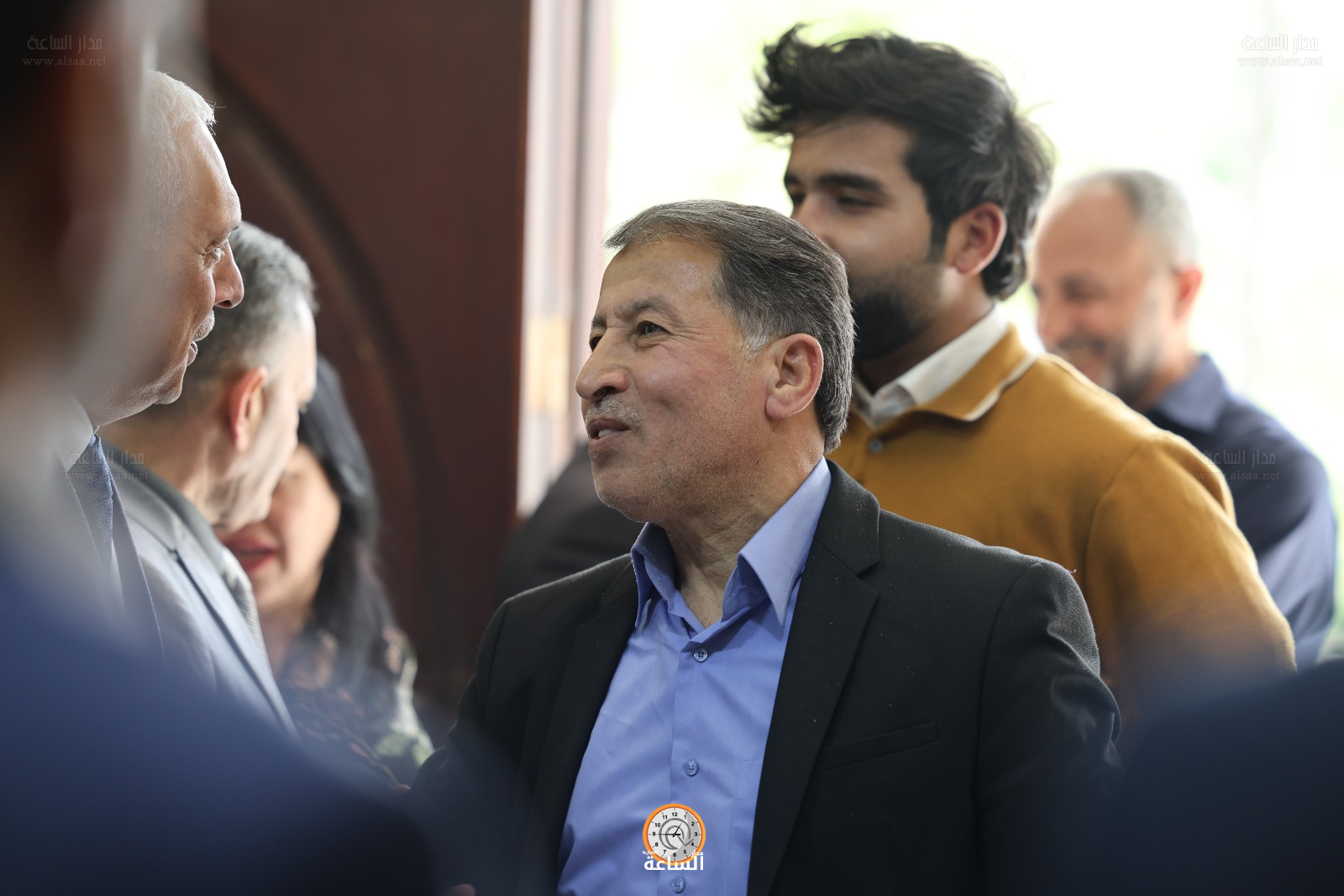 Madar Al-Saa Images 0.40348947435819216