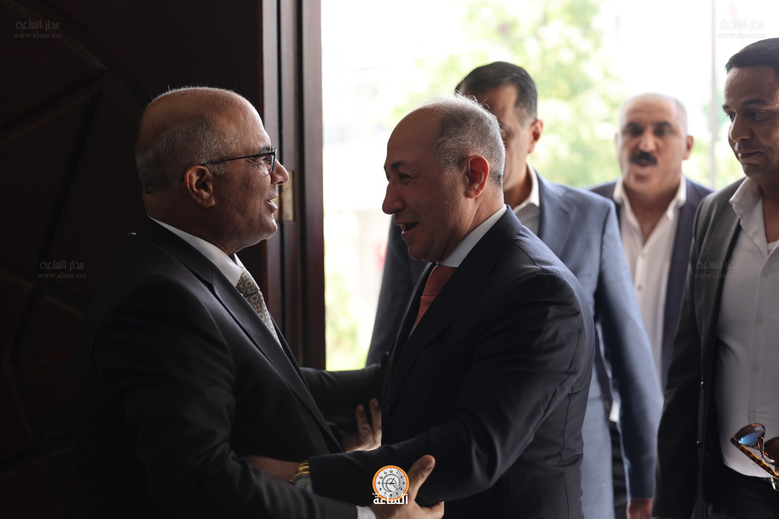 Madar Al-Saa Images 0.08295645560561782