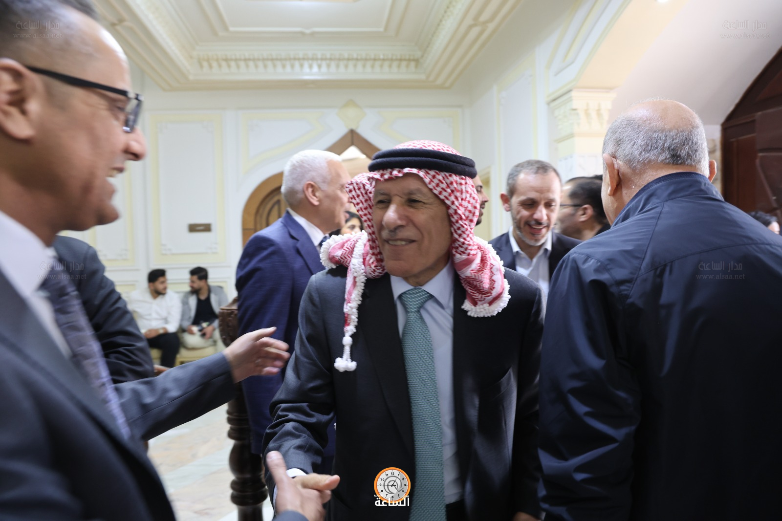 Madar Al-Saa Images 0.03657906345246209